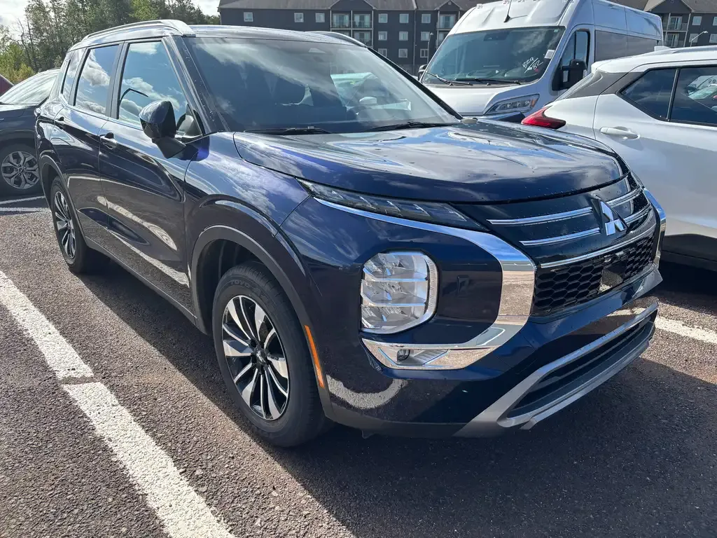 Mitsubishi Outlander 2025 photo 3