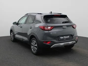 Kia Stonic 2021 photo 2