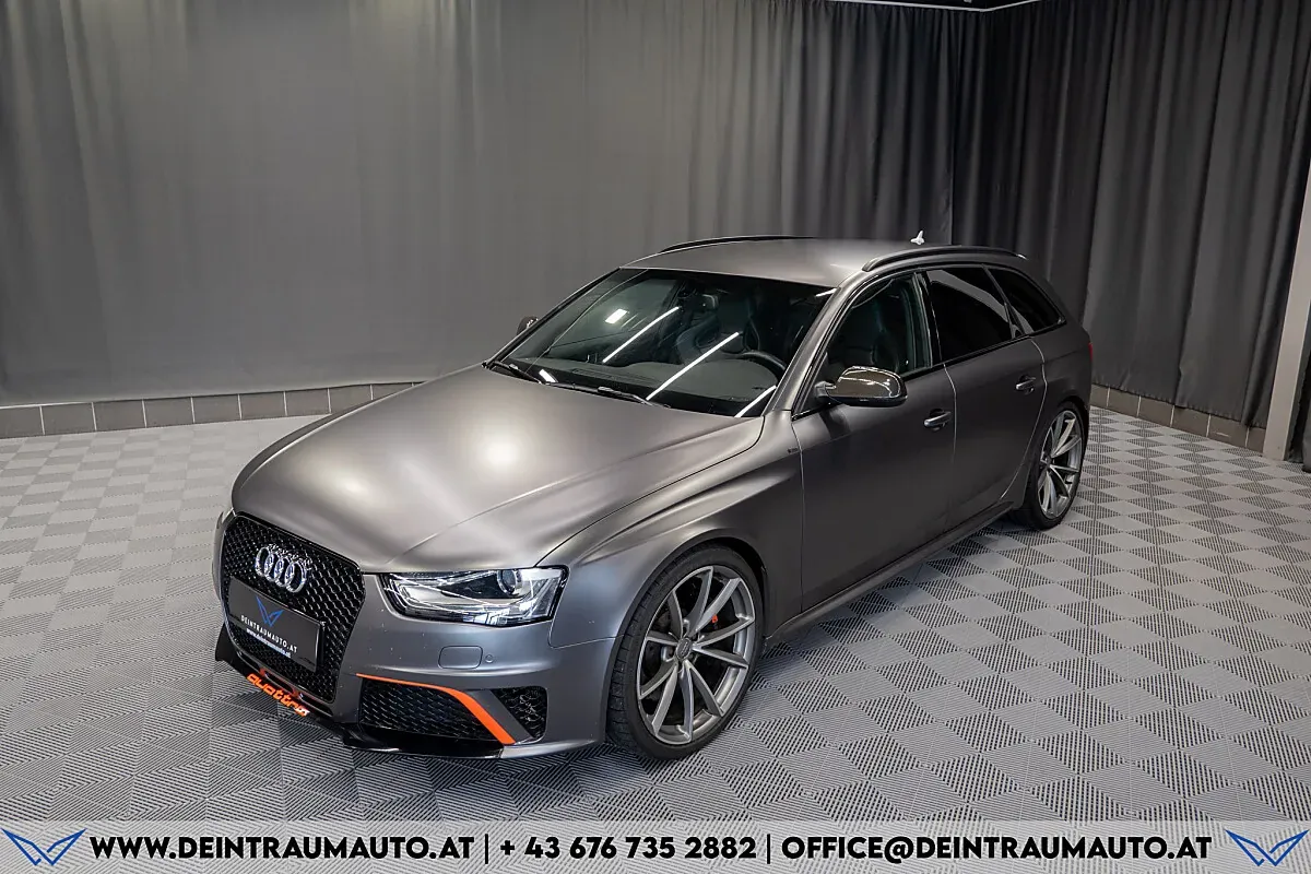 Audi A4 2012 photo 2