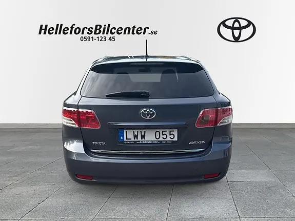 Toyota Avensis 2011 photo 4