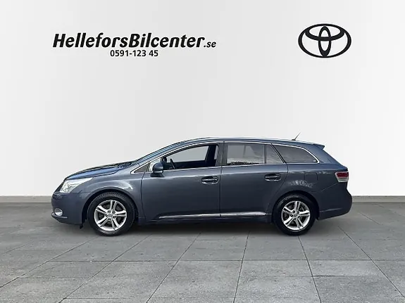 Toyota Avensis 2011 photo 3