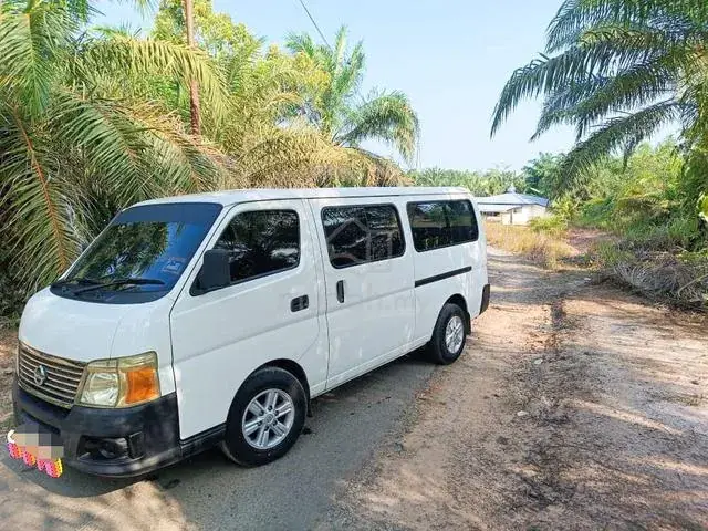 Nissan Urvan