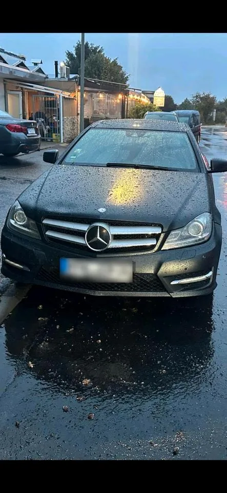 Mercedes-Benz C250