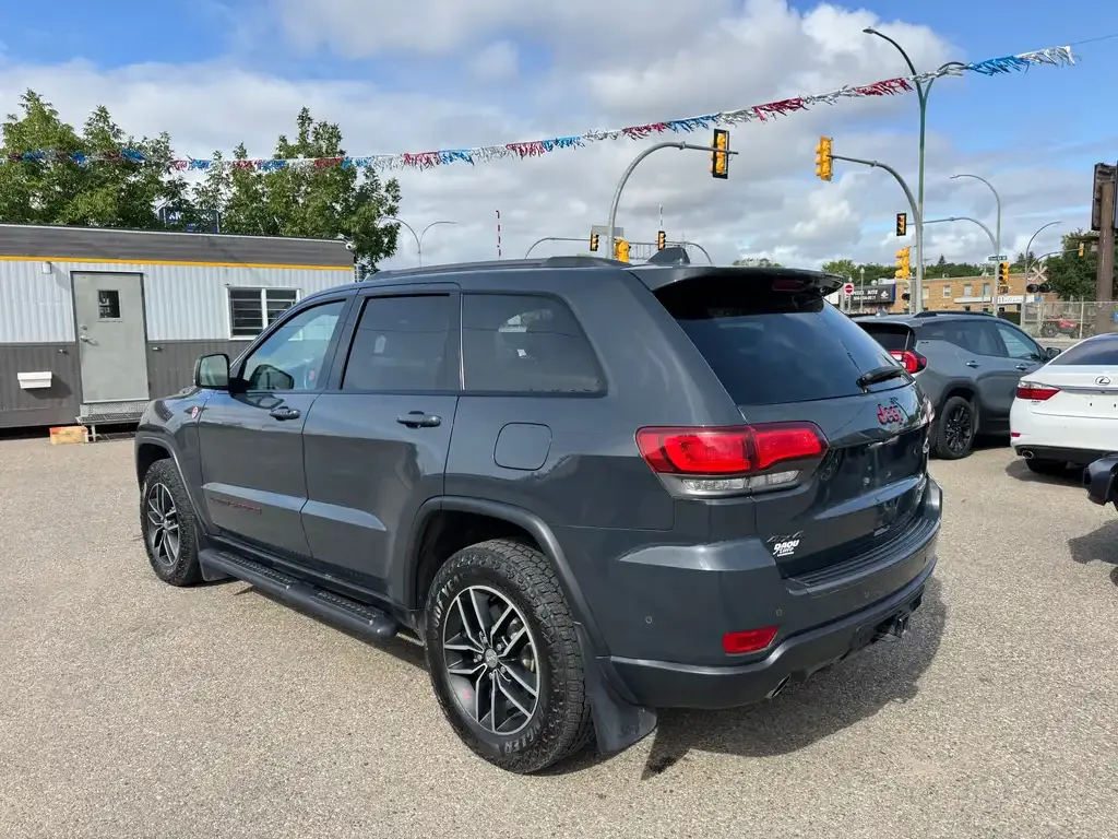 Jeep Grand Cherokee 2018 photo 3