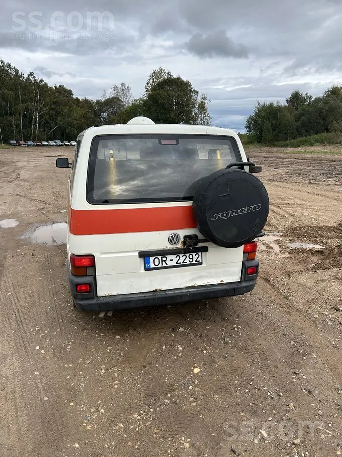 Volkswagen Caravelle 1999 photo 5