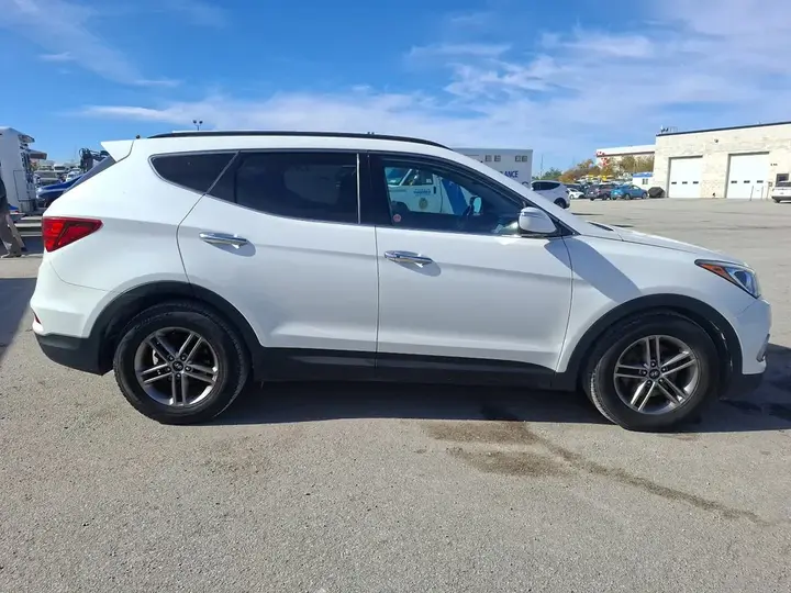 Hyundai Santa Fe 2017 photo 4