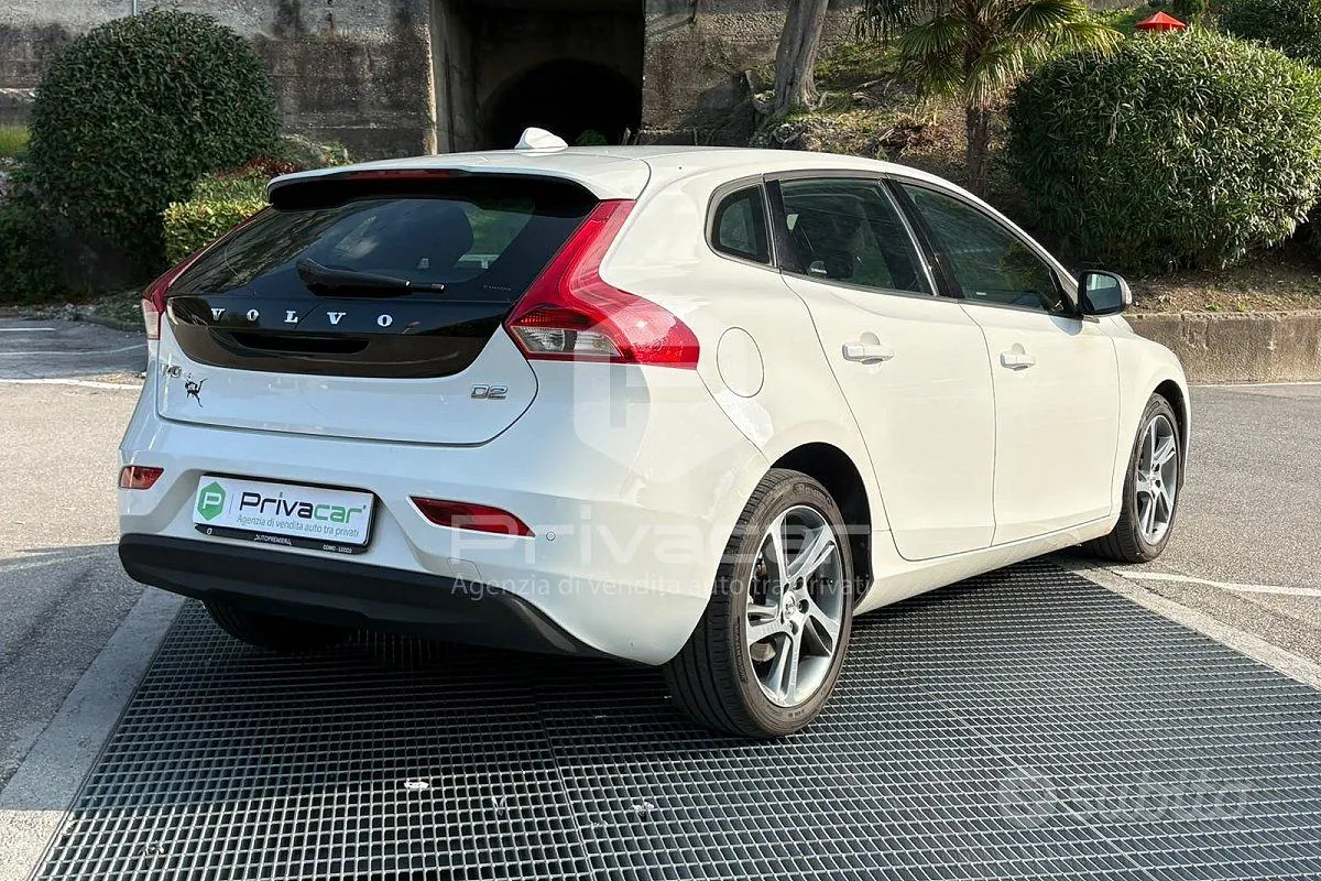 Volvo V40 2016 photo 5