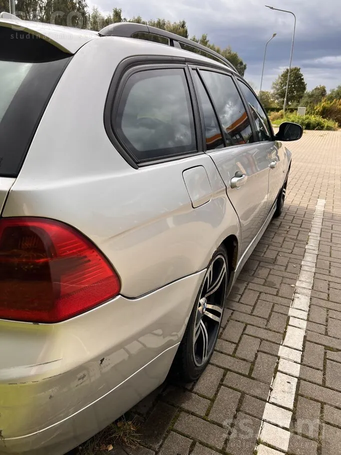 BMW 320D 2008 photo 5