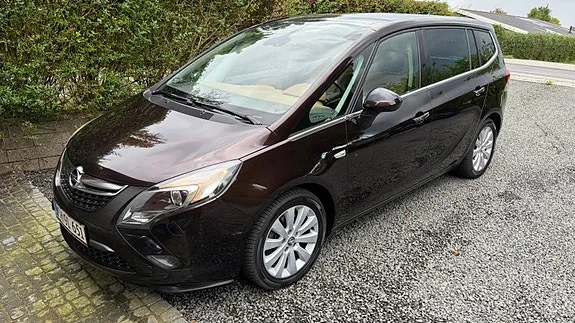 Opel Zafira Tourer 2013 photo 3