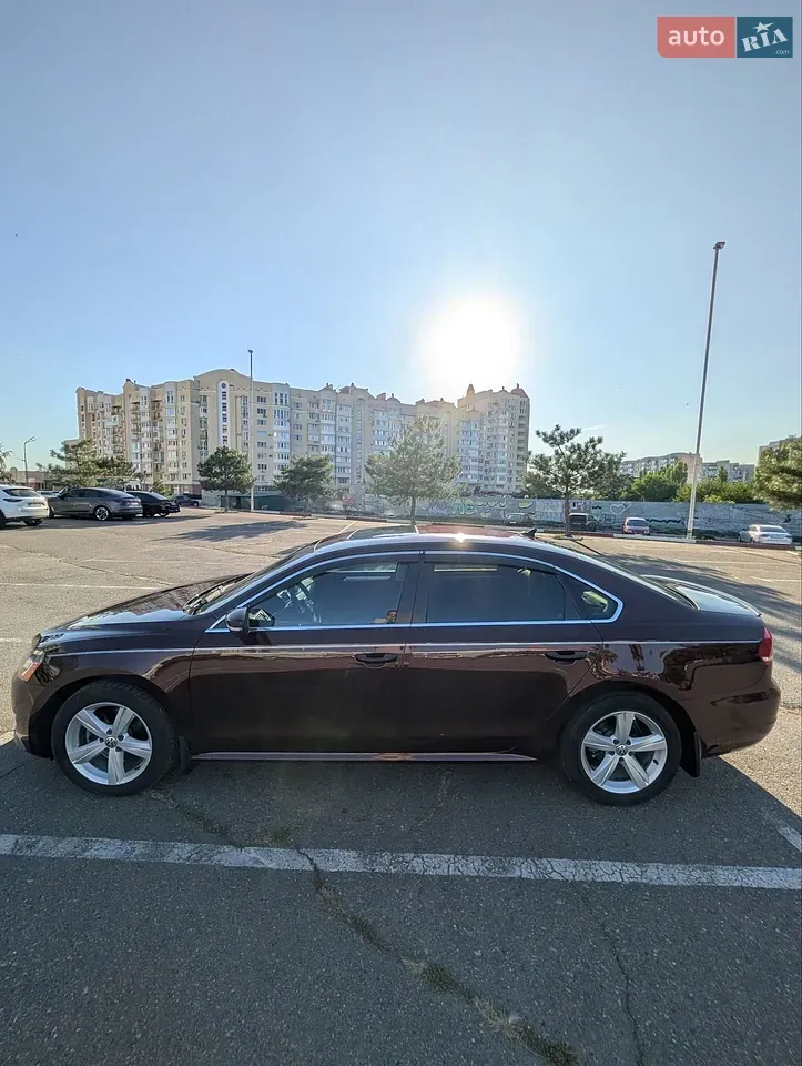 Volkswagen Passat 2012 photo 3