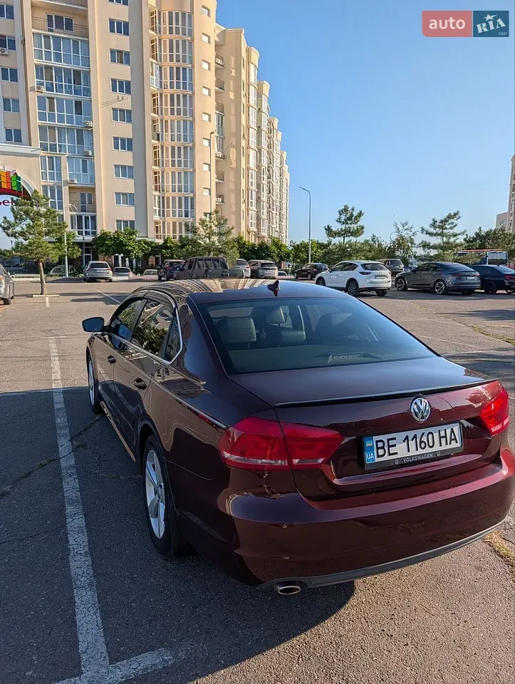 Volkswagen Passat 2012 photo 4