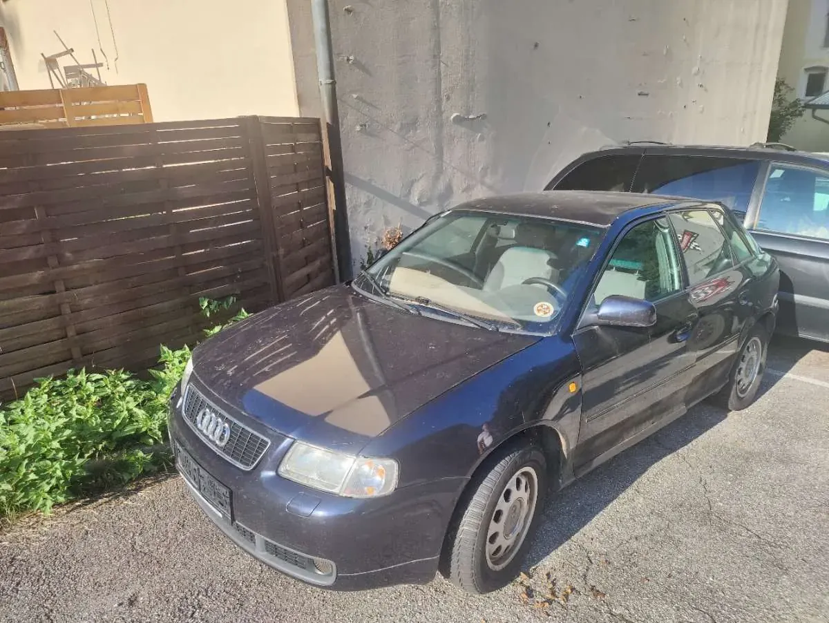 Audi A3 1999 photo 2