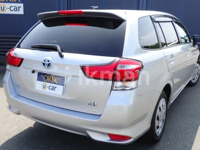 Toyota Fielder 2024 photo 2