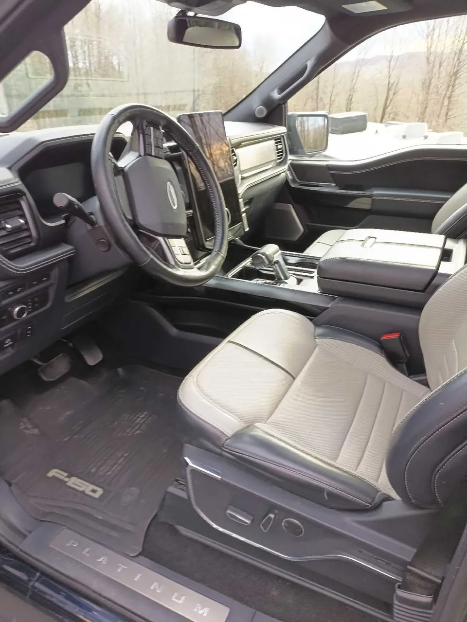 Ford F-150 Lightning 2022 photo 4