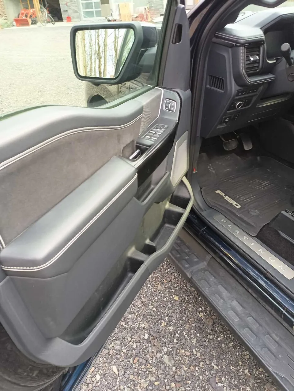 Ford F-150 Lightning 2022 photo 5