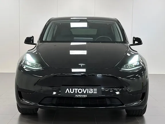 Tesla Model Y 2023 photo 3