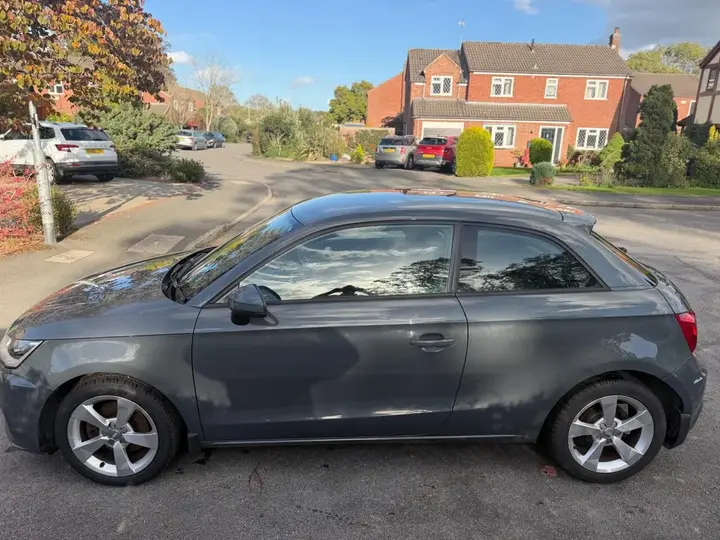 Audi A1 2016 photo 2