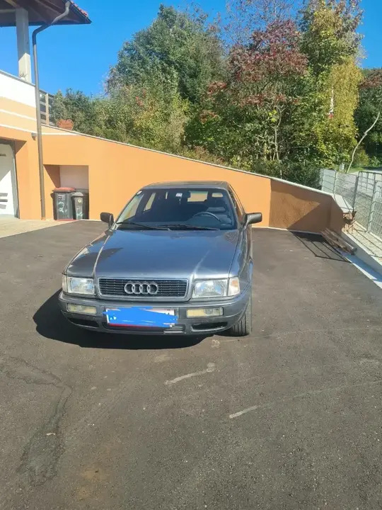 Audi 80
