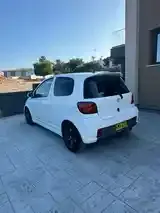 Toyota Vitz 2003 photo 5