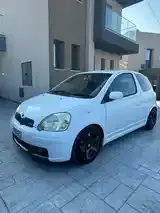 Toyota Vitz 2003 photo 2