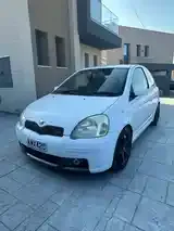 Toyota Vitz 2003 photo 3