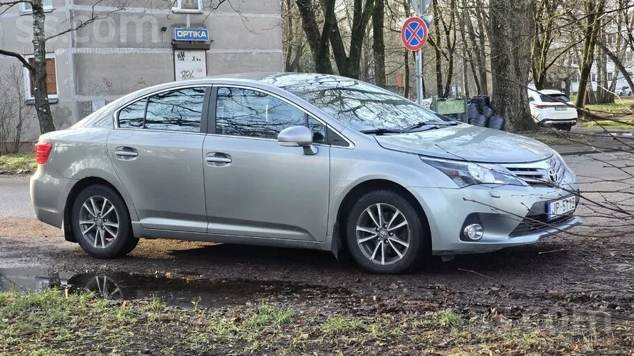 Toyota Avensis 2014 photo 4