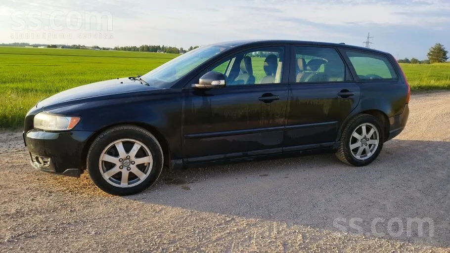 Volvo V50 2010 photo 4