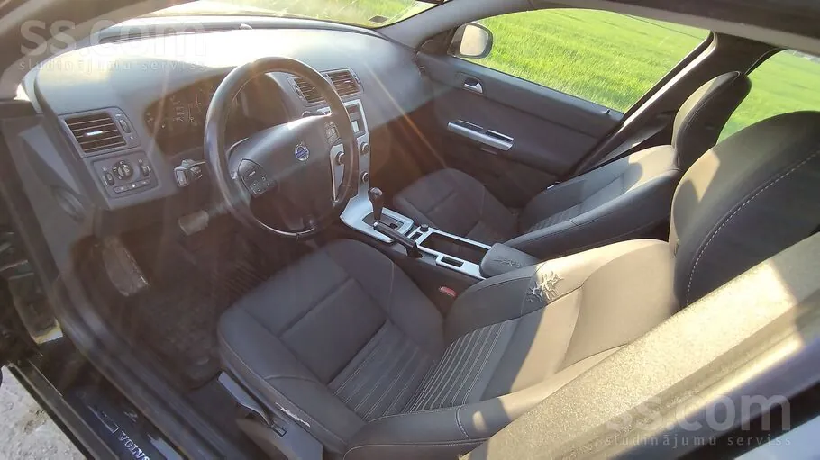 Volvo V50 2010 photo 5