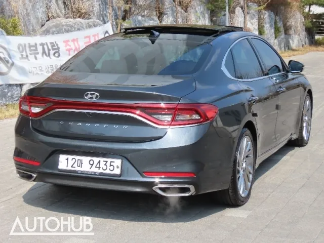 Hyundai Grandeur photo 3
