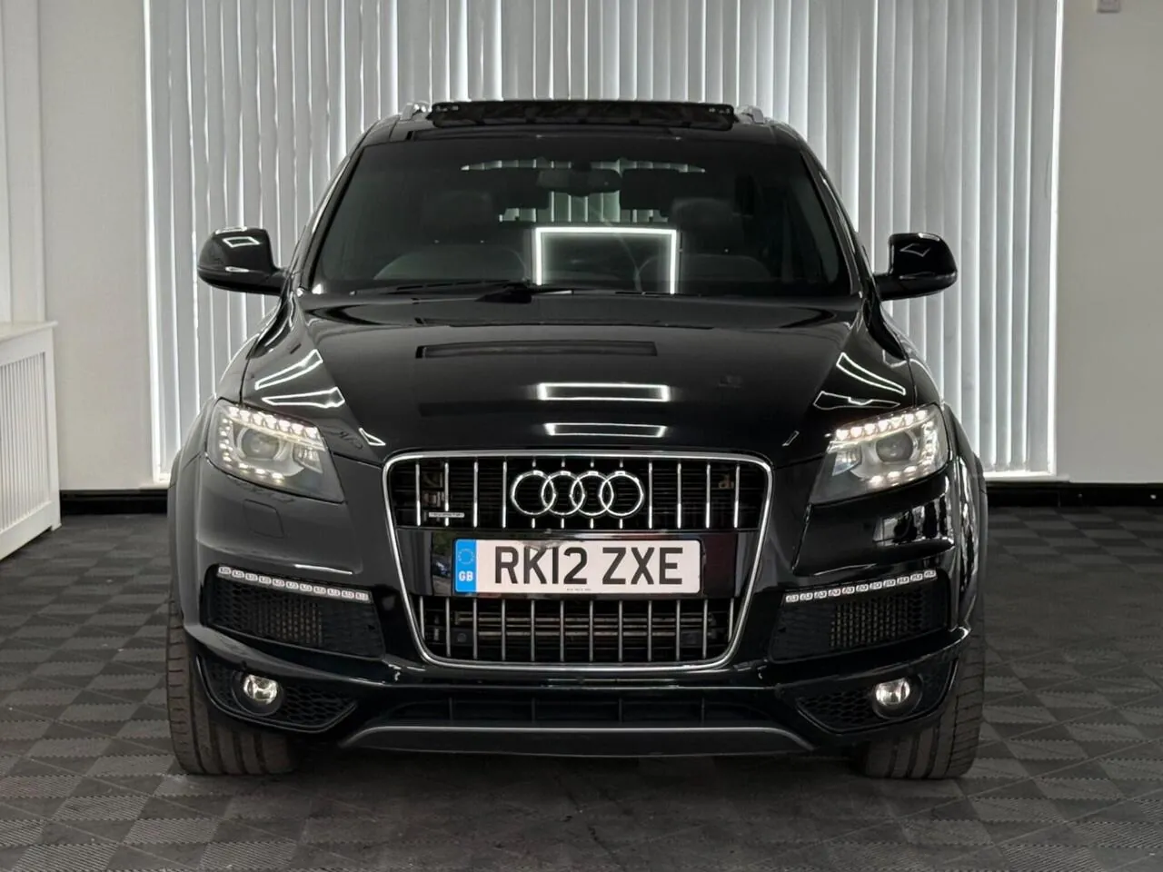 Audi Q7 2012 photo 5