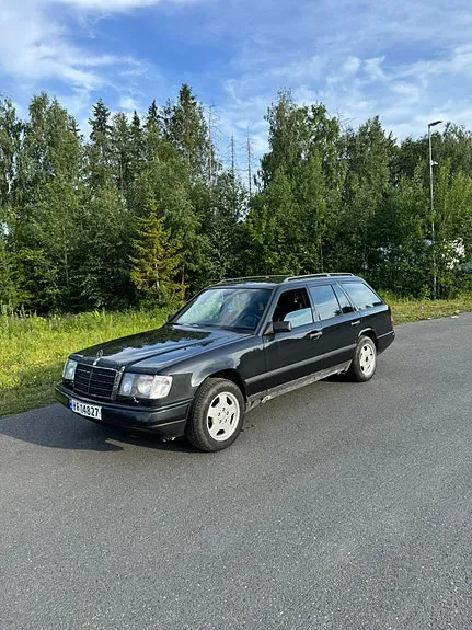 Mercedes-Benz E300 D
