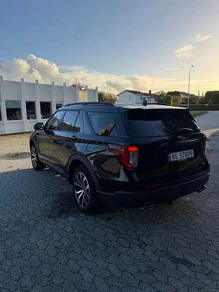 Ford Explorer 2022 photo 5