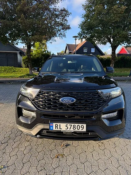 Ford Explorer 2022 photo 3