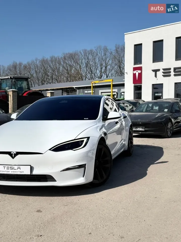 Tesla Model S 2022 photo 2
