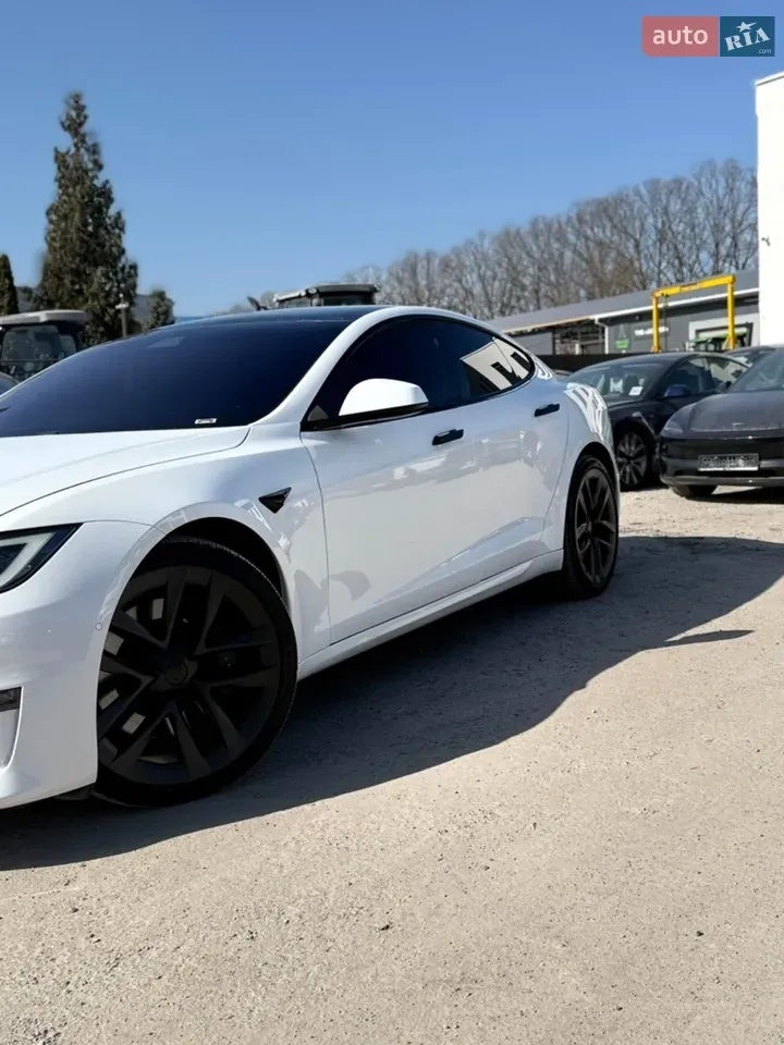 Tesla Model S 2022 photo 5