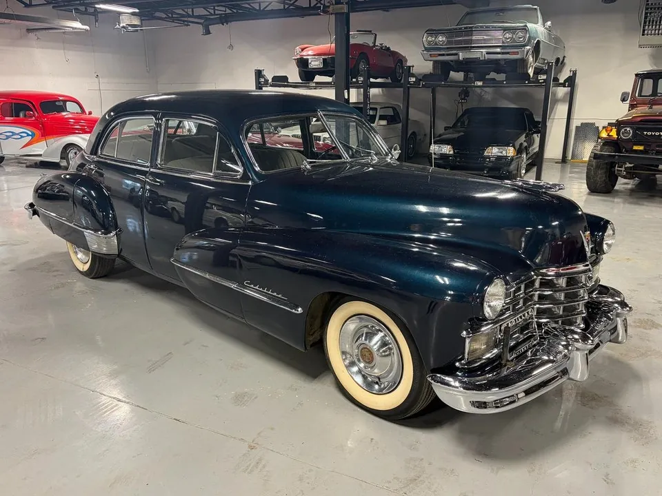 Cadillac Series 62 1947 photo 3