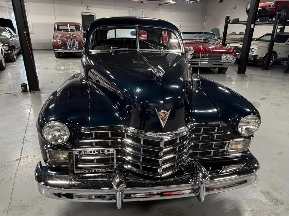 Cadillac Series 62 1947 photo 5