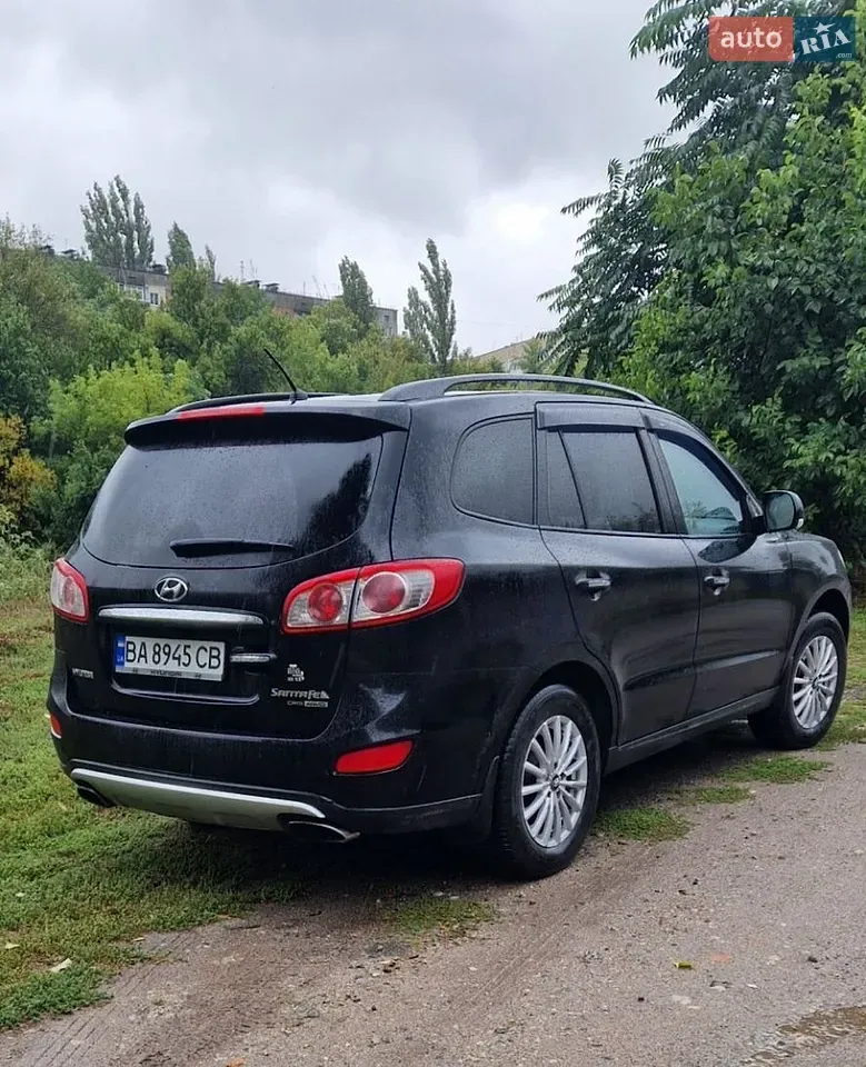 Hyundai Santa Fe 2012 photo 4