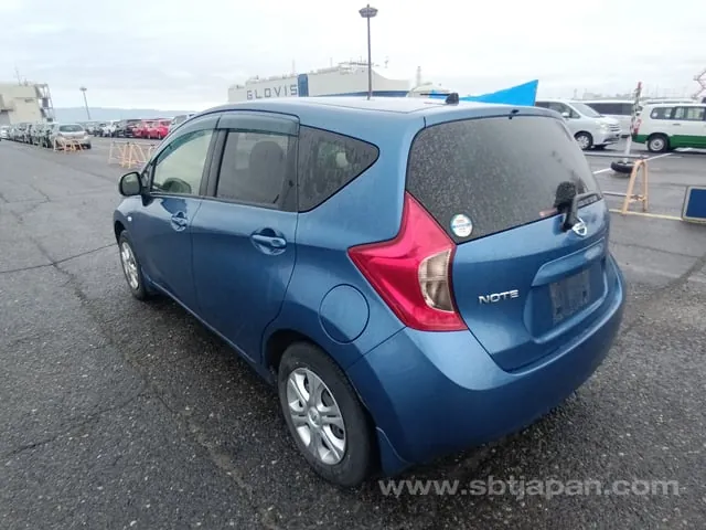 Nissan Note 2014 photo 3