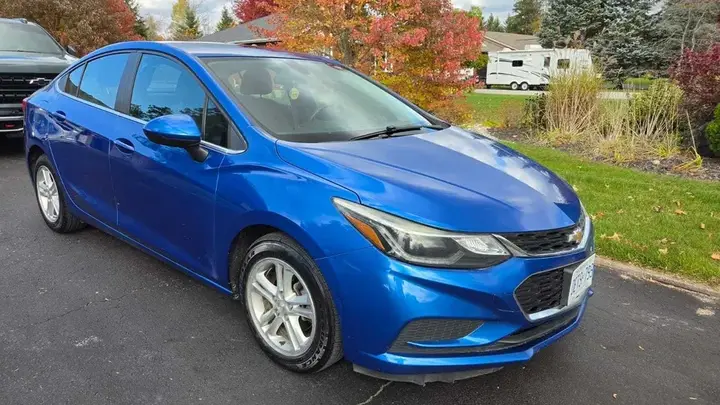Chevrolet Cruze 2017 photo 3