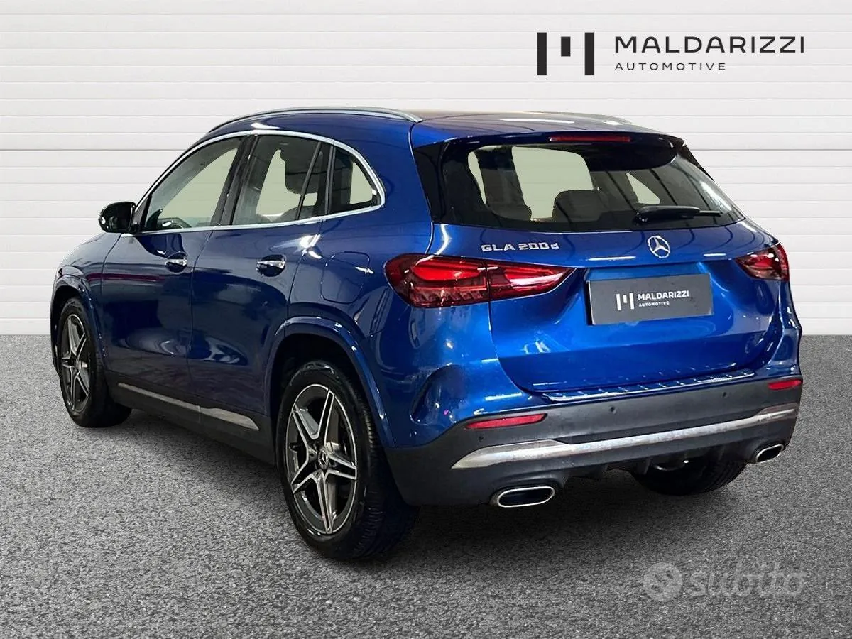 Mercedes-Benz Gla 2023 photo 4