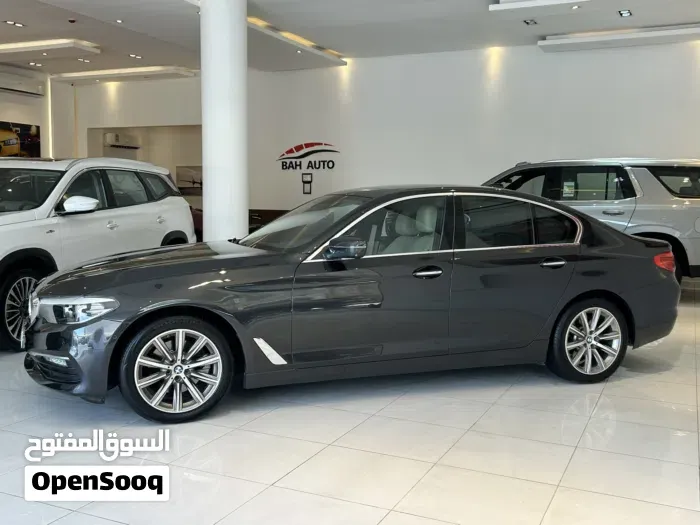 BMW 5 Series 2018 photo 2