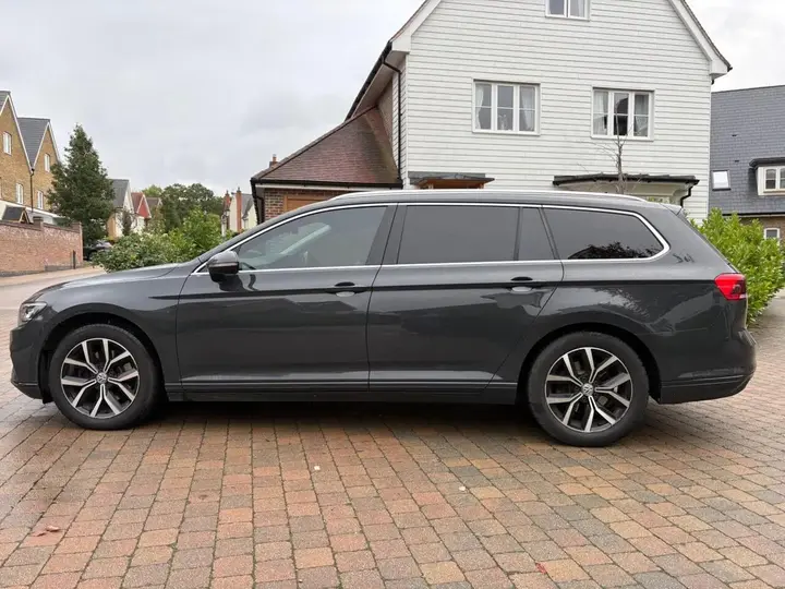 Volkswagen Passat 2019 photo 4
