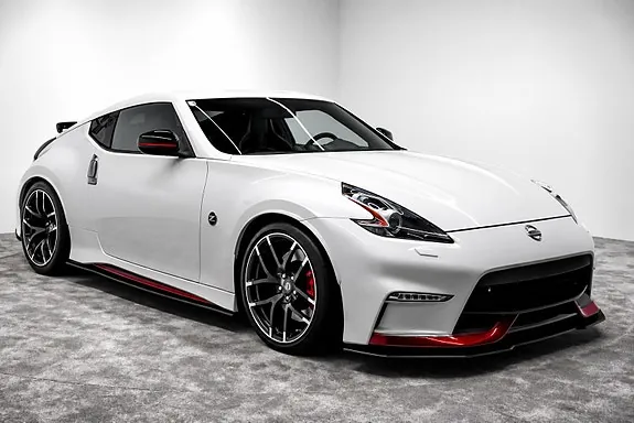 Nissan 370Z 2020 photo 2
