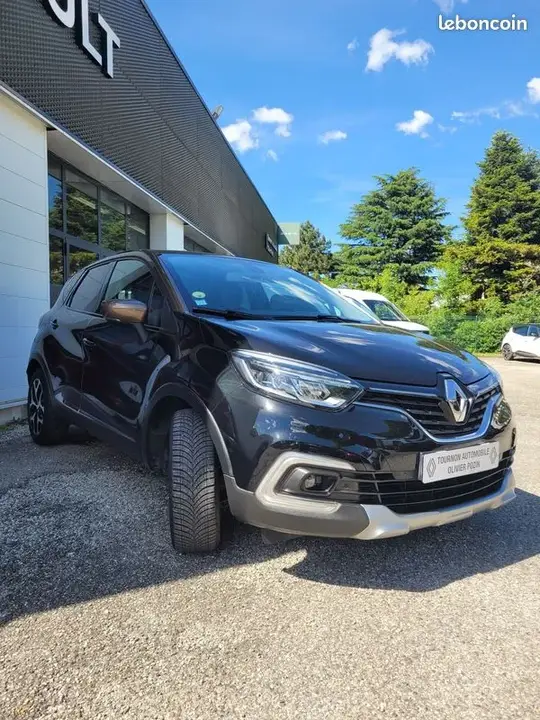 Renault Captur 2017 photo 2
