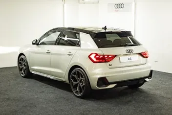 Audi A1 2026 photo 4