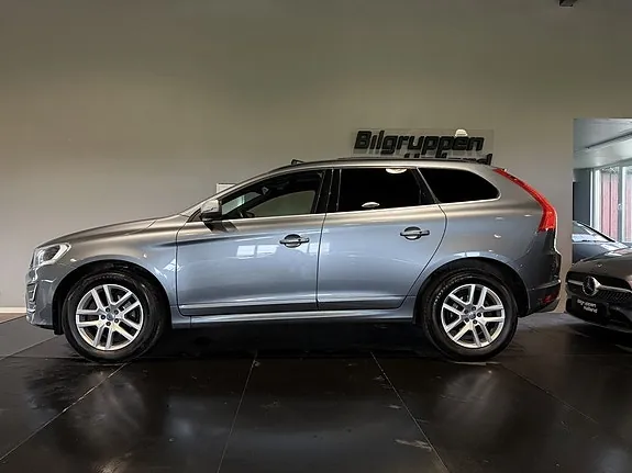 Volvo Xc60 2017 photo 2