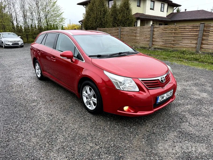 Toyota Avensis 2011 photo 3