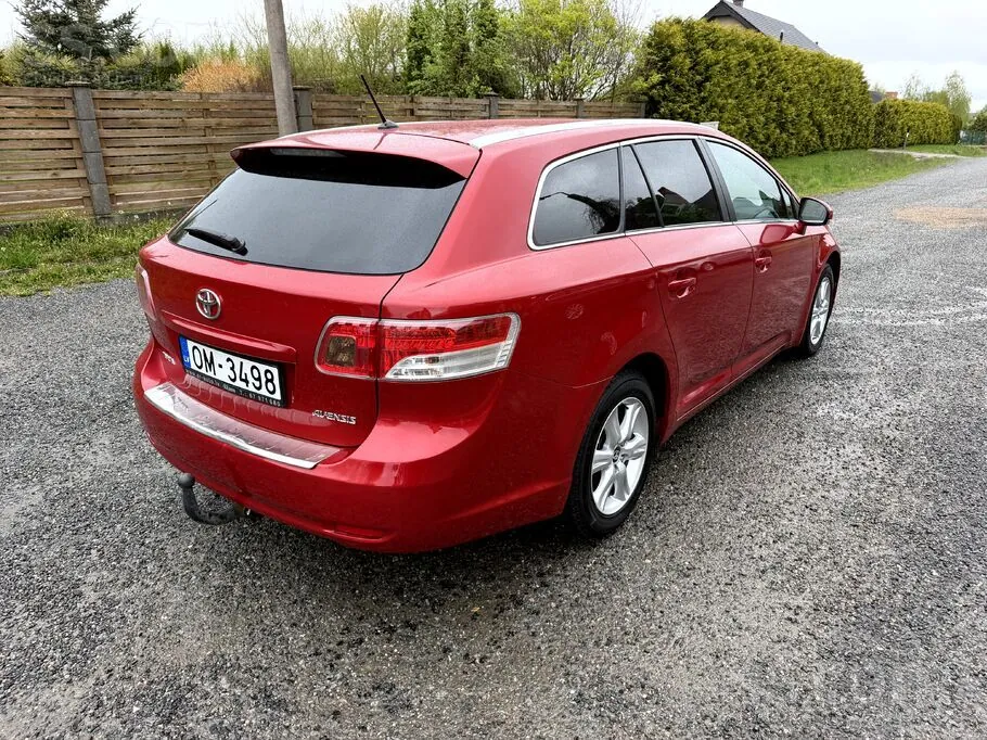 Toyota Avensis 2011 photo 5