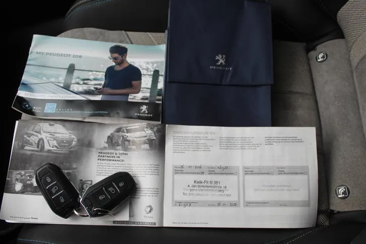 Peugeot 208 2021 photo 3